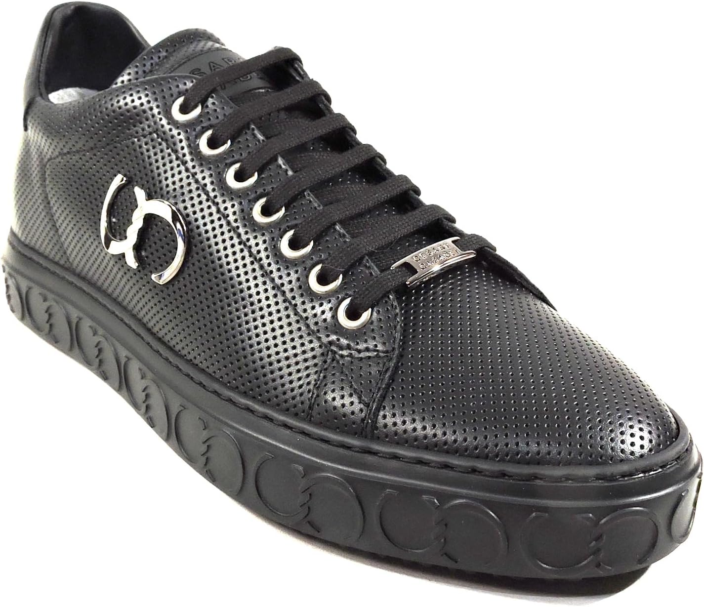 

Мужские черные кожаные модные кроссовки Casadei с перфорацией