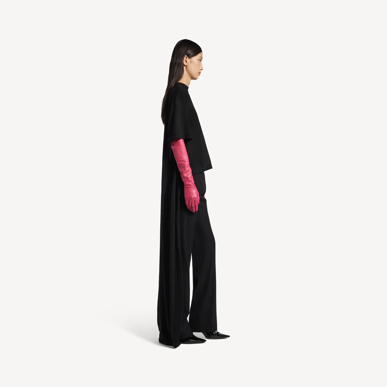 BALENCIAGA Женская футболка Train черного цвета — фото 3