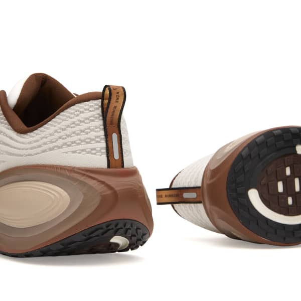 Кроссовки Nike Vomero Plus QS Nike Running, Off Noir, Pecan, Phantom & Natural Cacao — фото 4