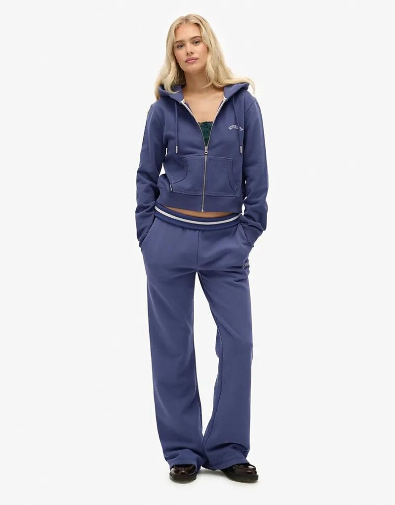 

Укороченная толстовка с капюшоном на молнии с логотипом Superdry Essential в цвете Mariner Navy