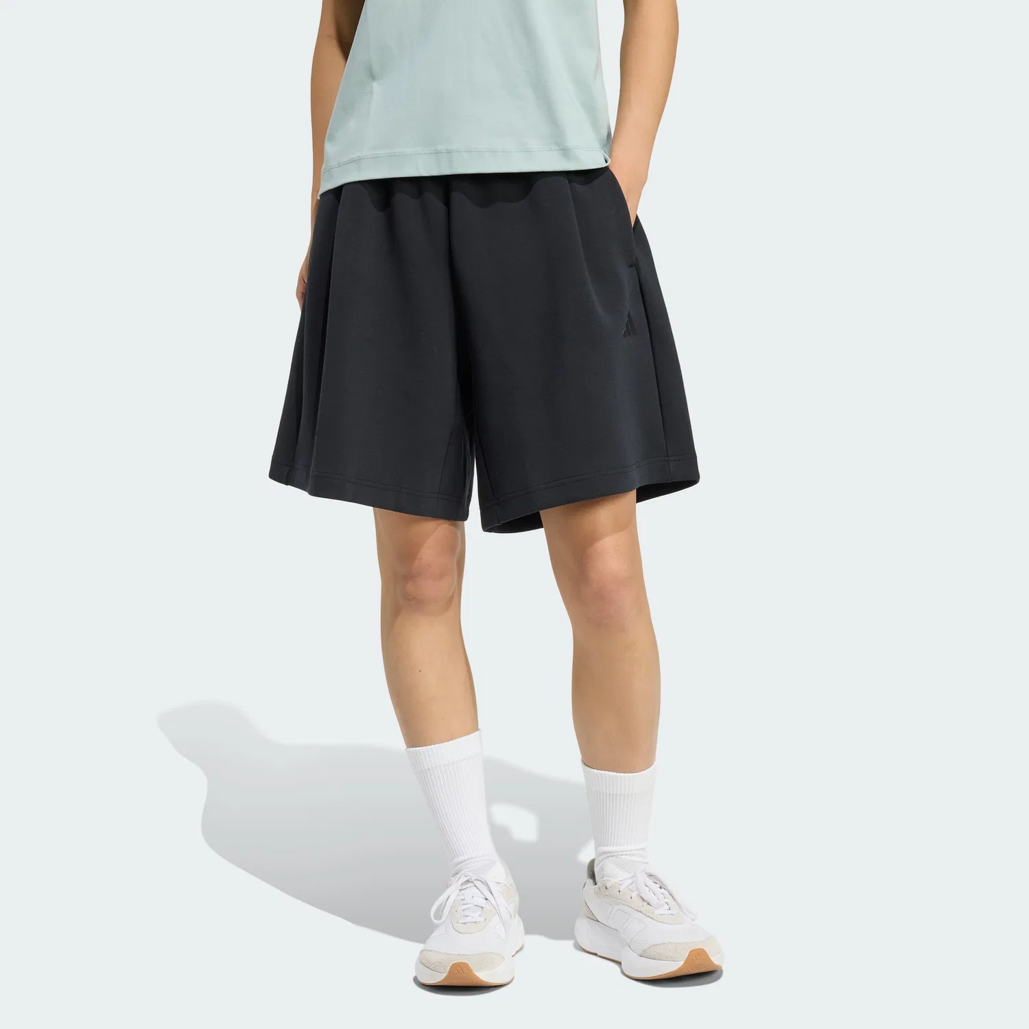 Женские плиссированные шорты Soft Luxe чёрные от Adidas