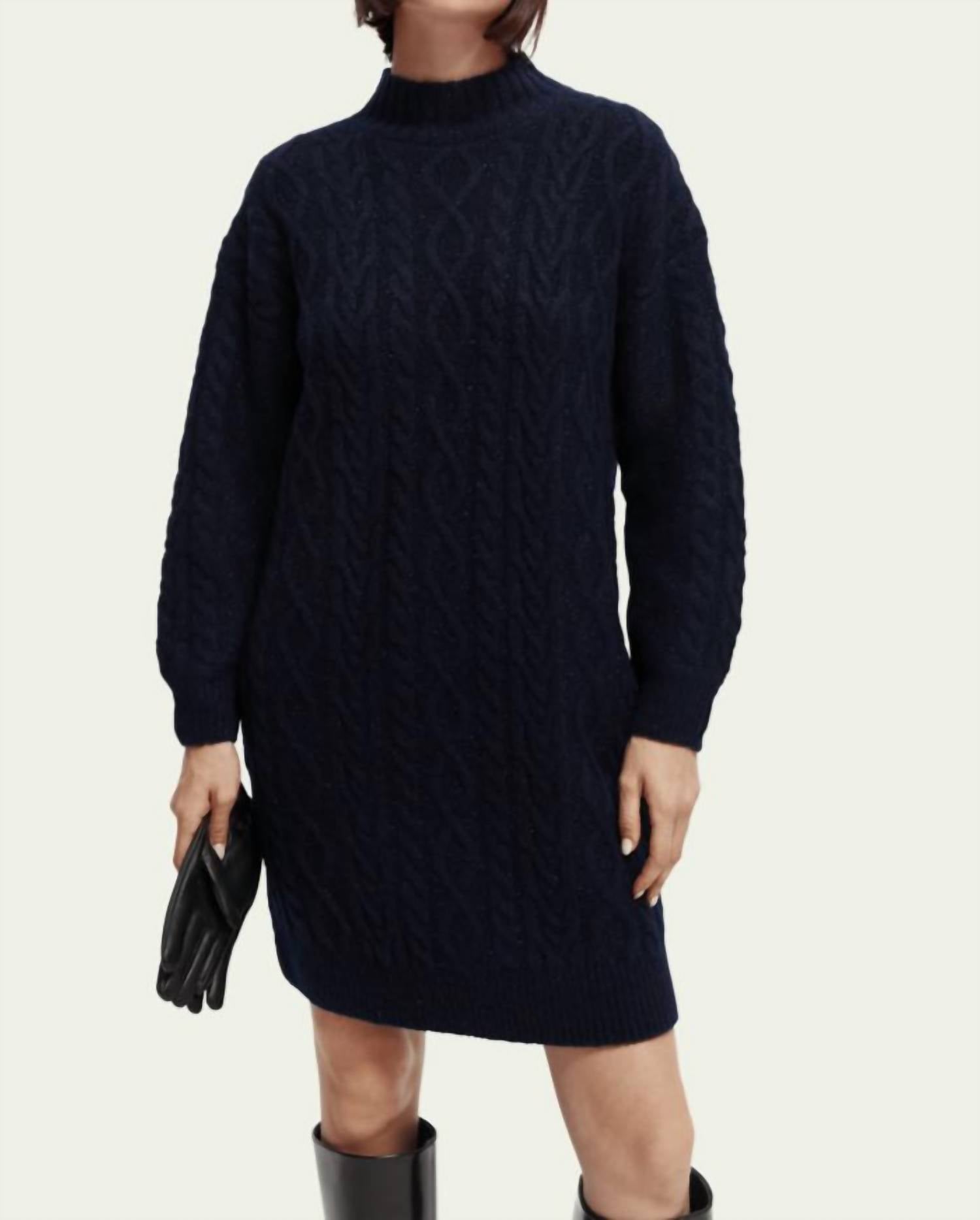 

Мини-платье-свитер с косами черного цвета SCOTCH & SODA