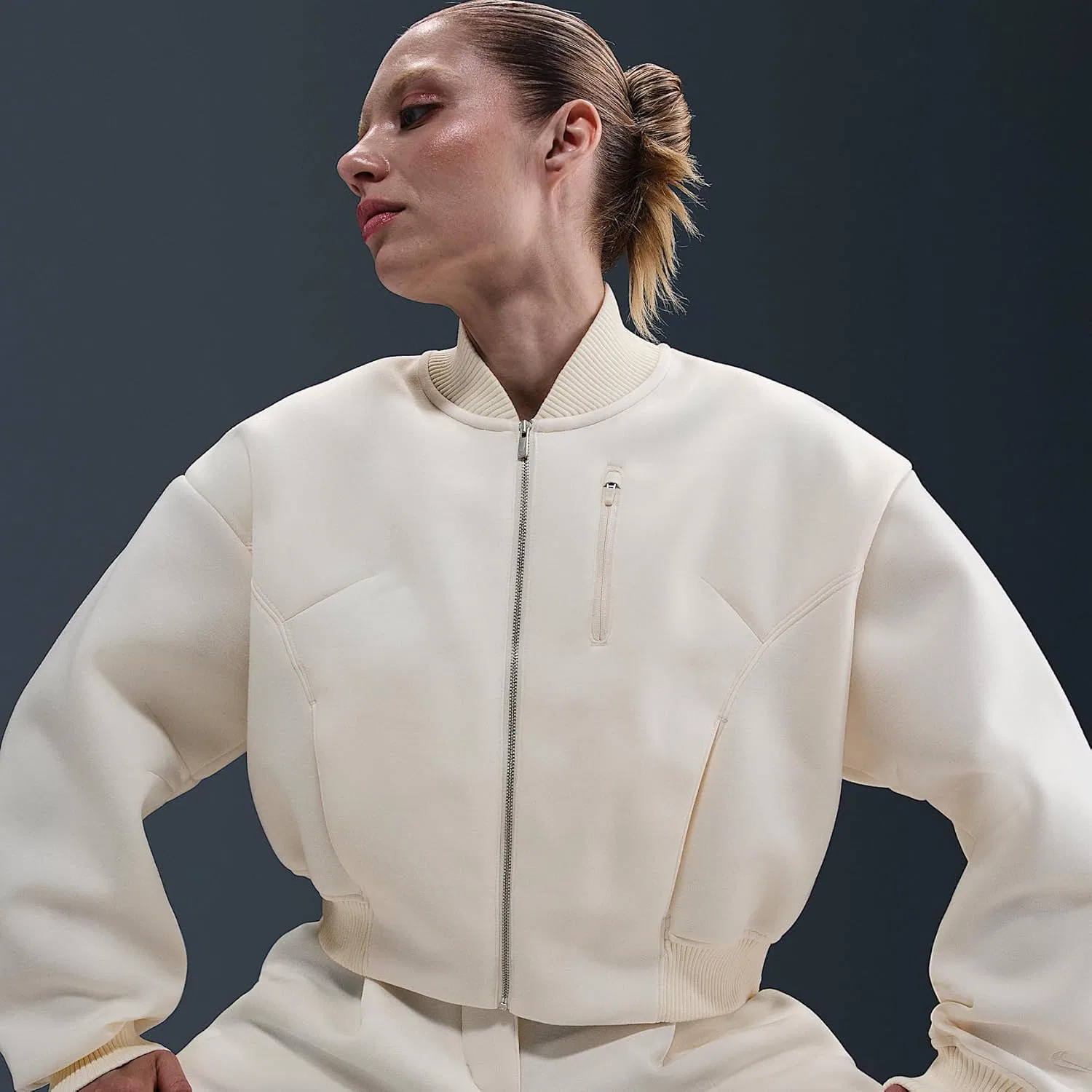 Женская куртка Oversize Destroyer, Nike, Pale Ivory/Sail — фото 3
