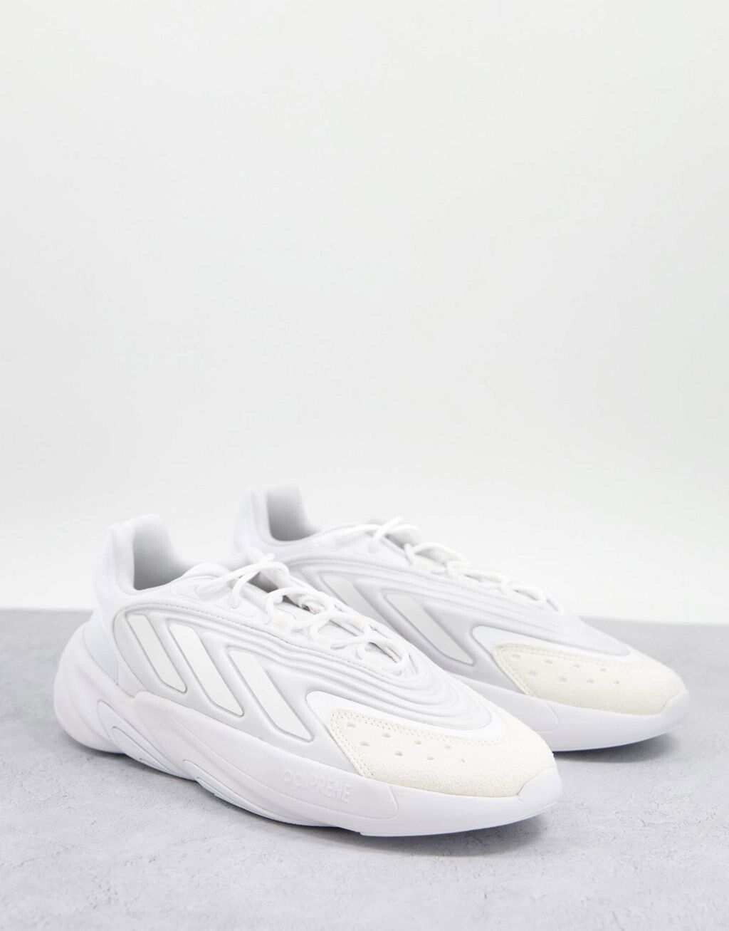 

Кроссовки Adidas Originals Ozelia, белый