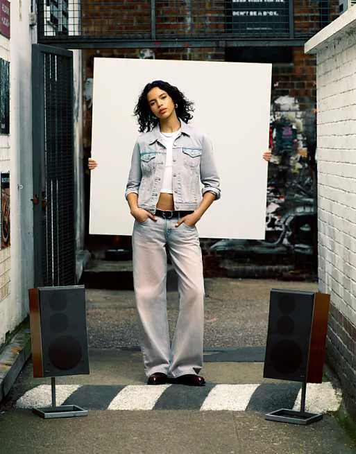 

Оригинальная джинсовая куртка дальнобойщика Levi's розового оттенка