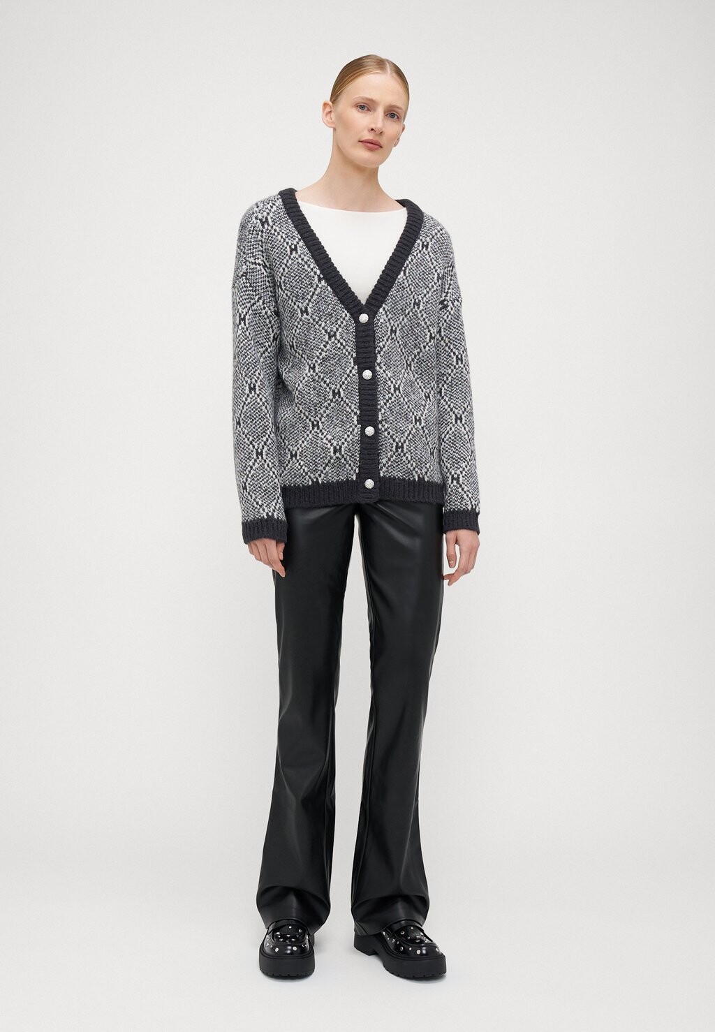 

Кардиган VMRORY V NECK Vero Moda Tall, темно-серый