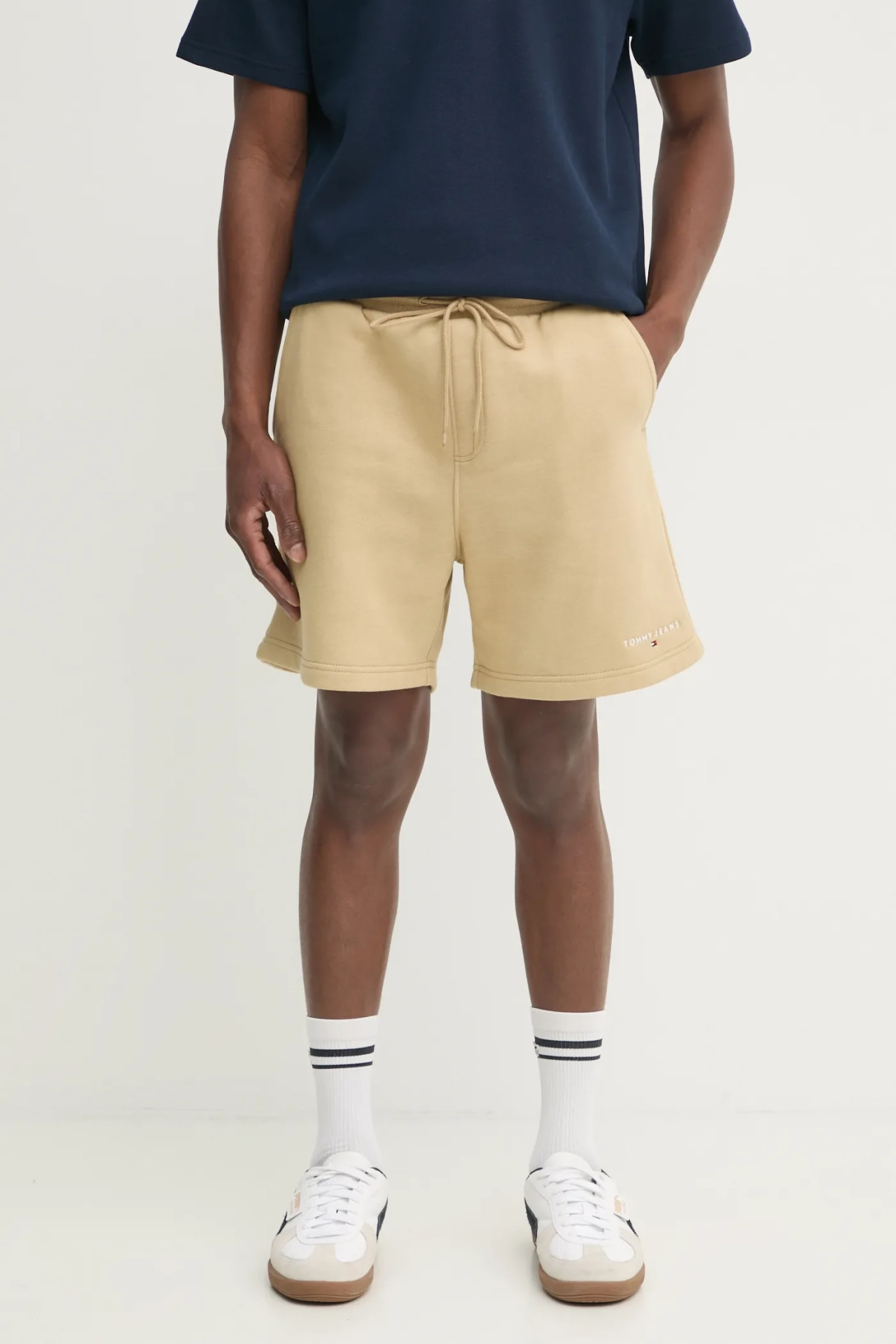 

Шорты Tommy Jeans, зеленый