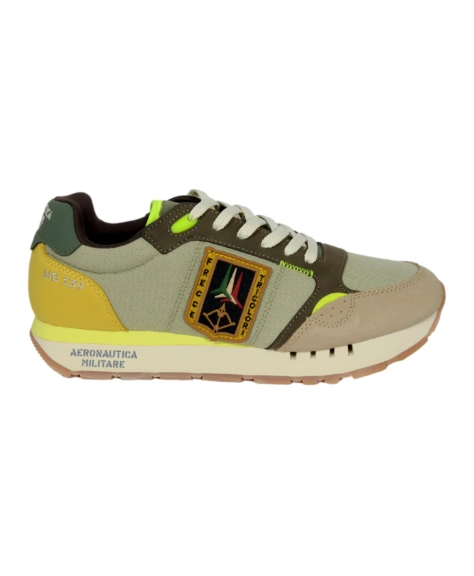 

Инновационные кроссовки в итальянском акробатическом стиле. Aeronautica Militare, мультиколор