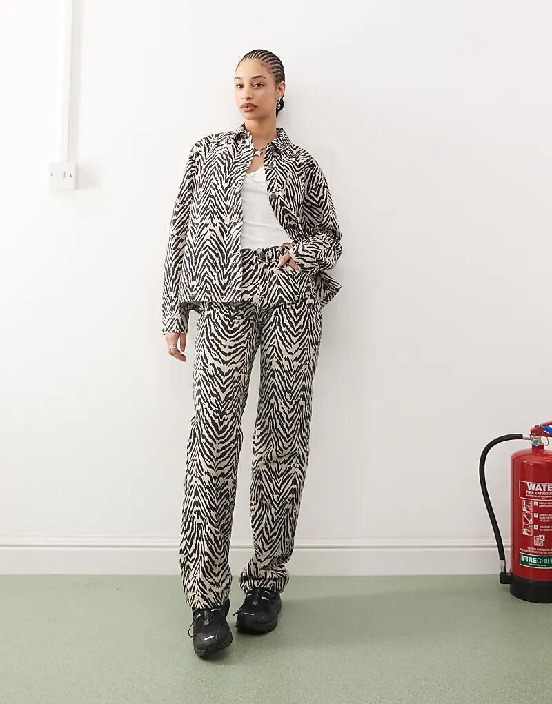 

Джинсы Noisy May Marley с широкими штанинами цвета зебры