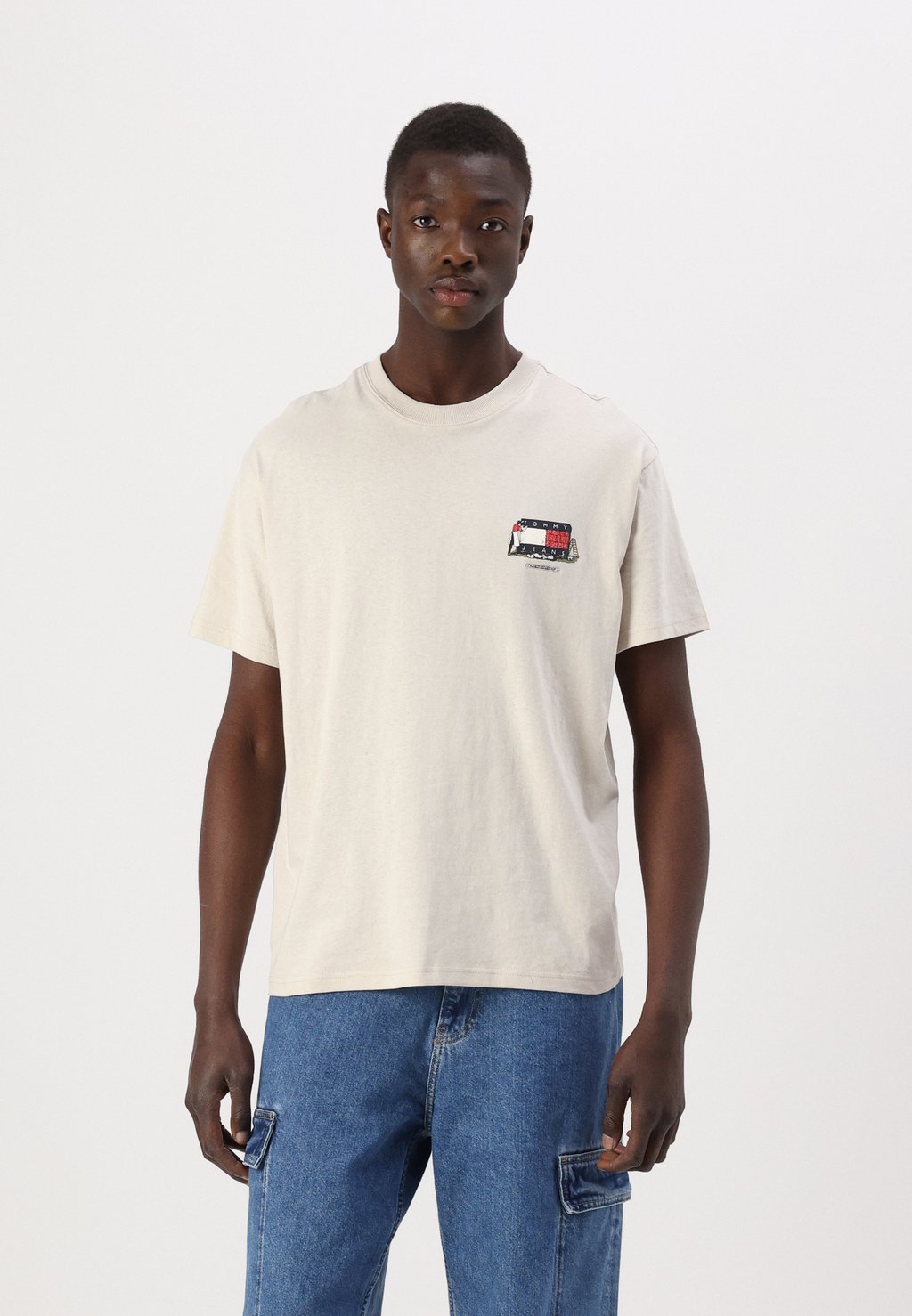 

Футболка с принтом NOVELTY TEE Tommy Jeans, бежевый