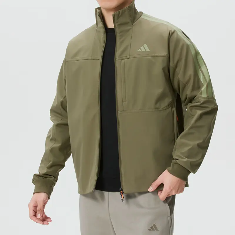 Adidas Куртка мужская оливково-зеленая с воротником стойкой — фото 4