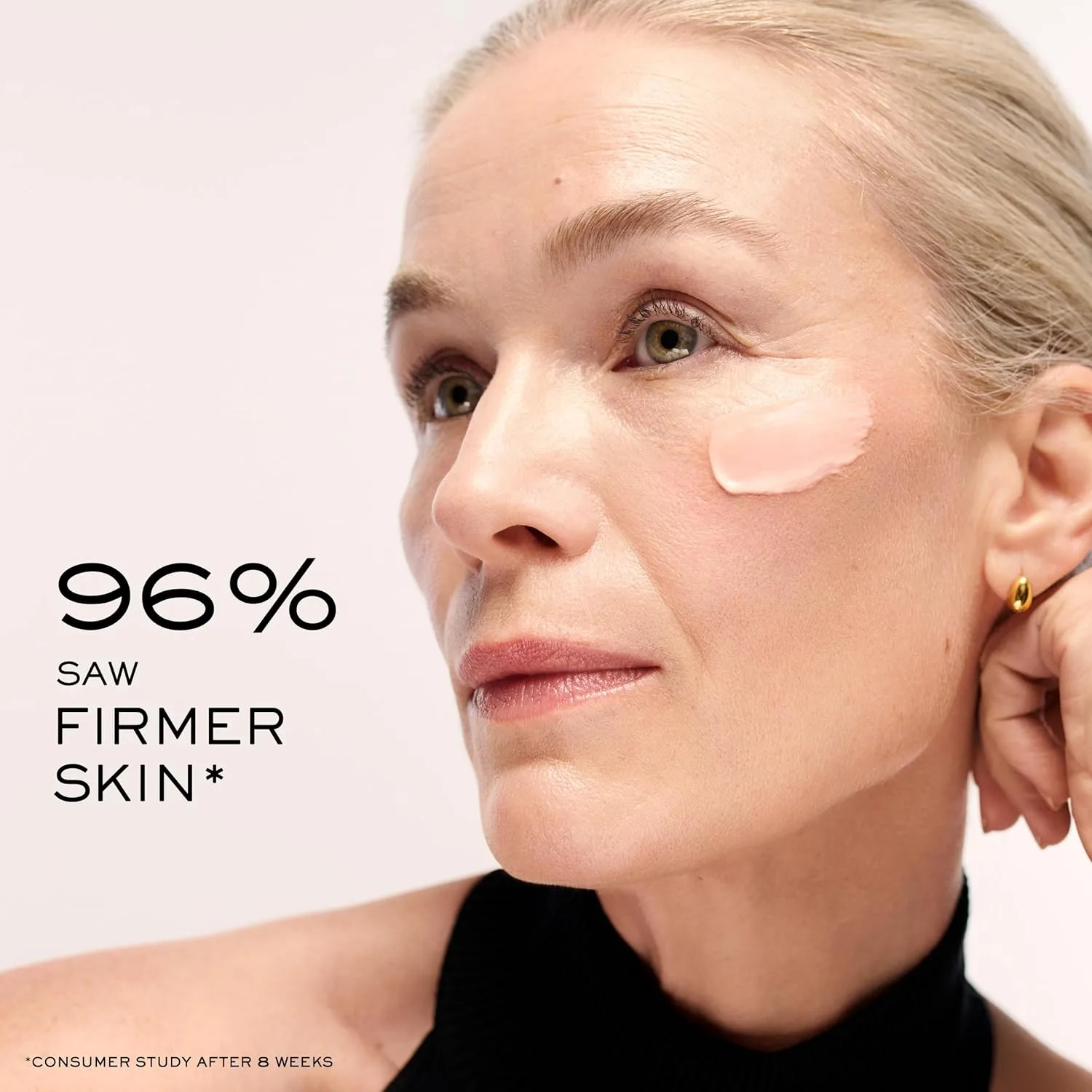 Lancôme Absolue The Soft Cream - антивозрастной увлажняющий крем для упругости и увлажнения кожи, подходит для всех типов кожи: борется с тусклостью, сухостью и неровной текстурой, многоразовый. 59 мл — фото 2