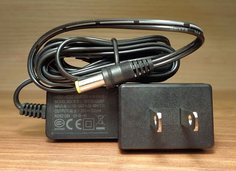 

Акустическая гитара Takamine Acoustic DI+ Box Original Power Adapter