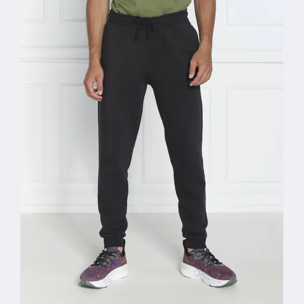 

Спортивные брюки Bagod классического кроя Fila, черный