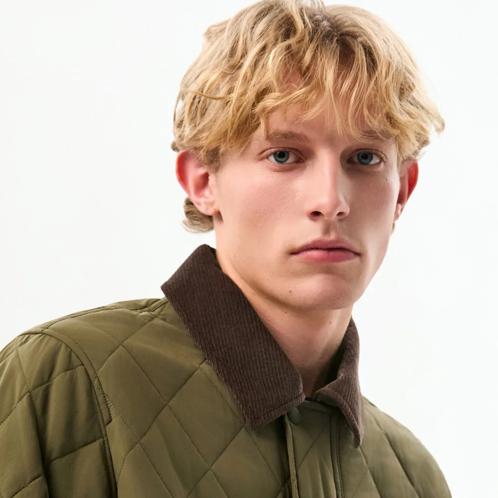 Мужская стёганая куртка с ромбовидным узором цвета хаки от Tommy Hilfiger — фото 4