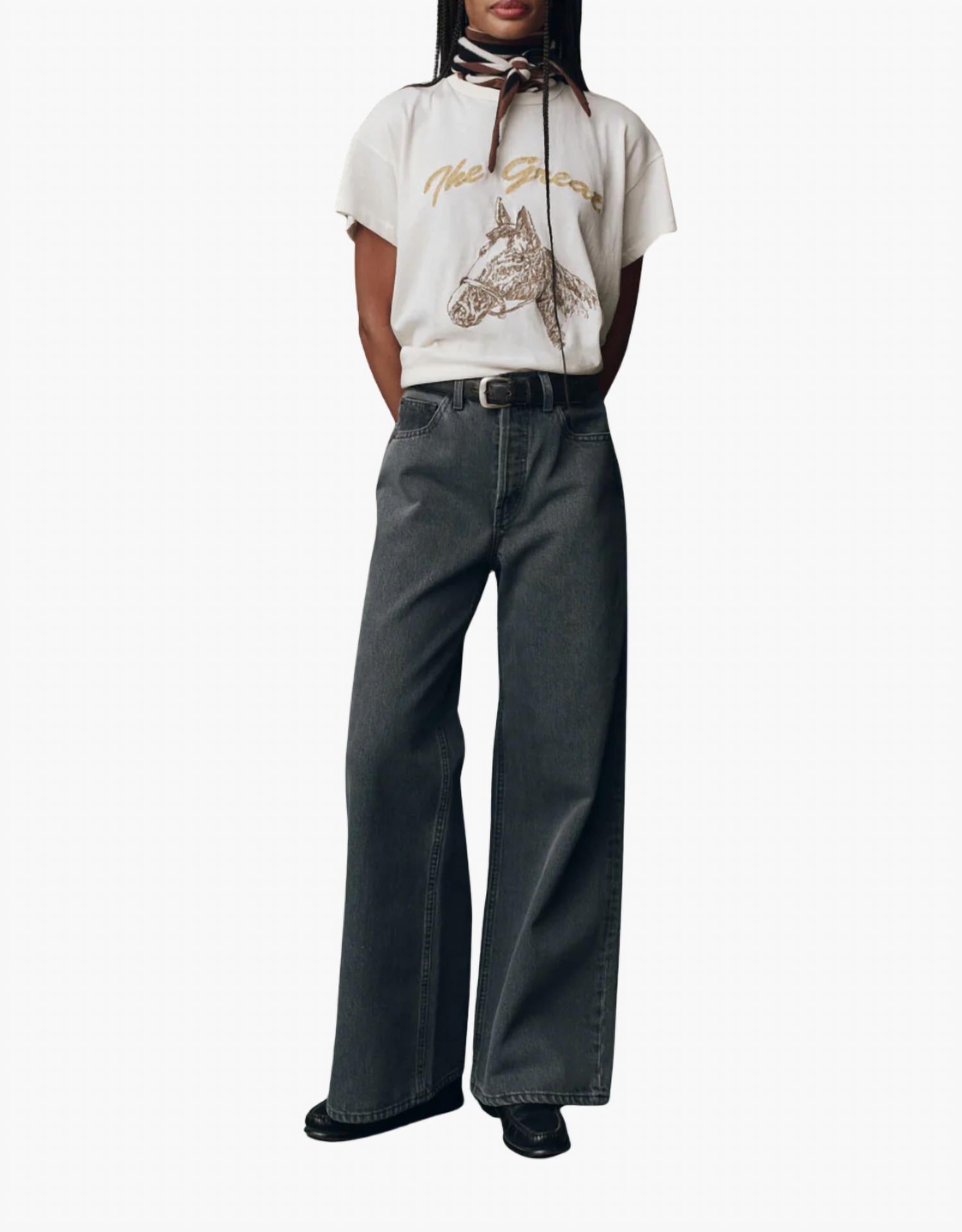 

Женский свободный топ с вышивкой «Белая лошадь» The Great, White Horse Embroidery