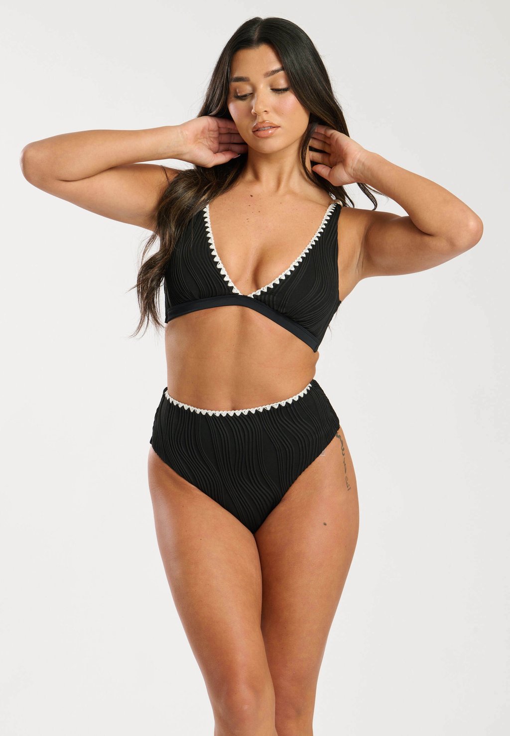 

Бикини WAVY RIB HIGH WAIST South Beach, черный