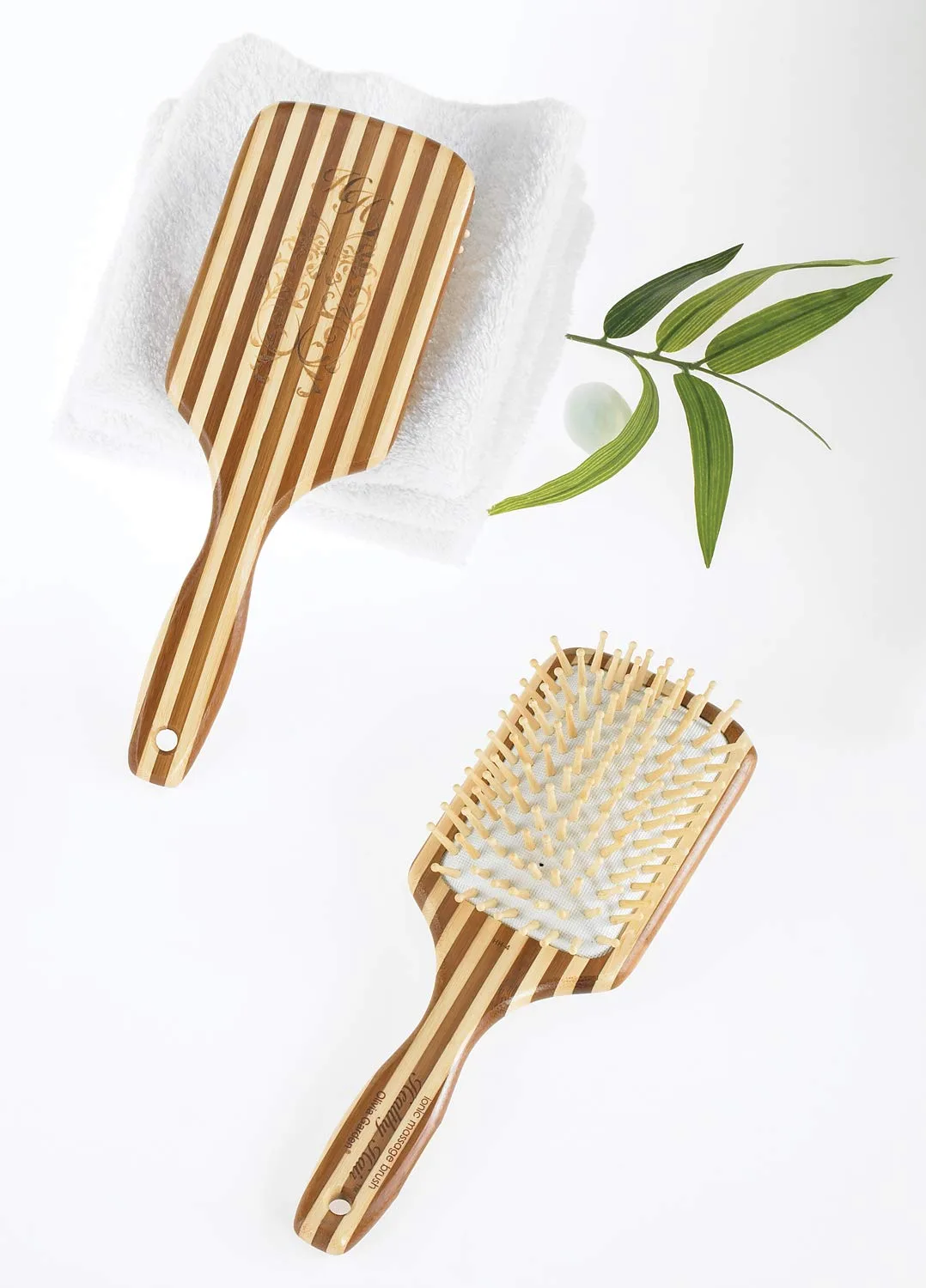Экологичная бамбуковая ионно-массажная щетка для волос Olivia Garden Healthy Hair Eco Friendly Bamboo Ionic Massage Hair Brush HH-4 (большая с лопастями), Brown — фото 2