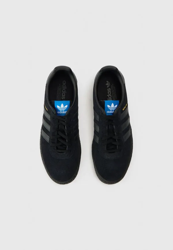 Монреальские кроссовки унисекс Adidas Originals, Core Black/Carbon/Gum — фото 4