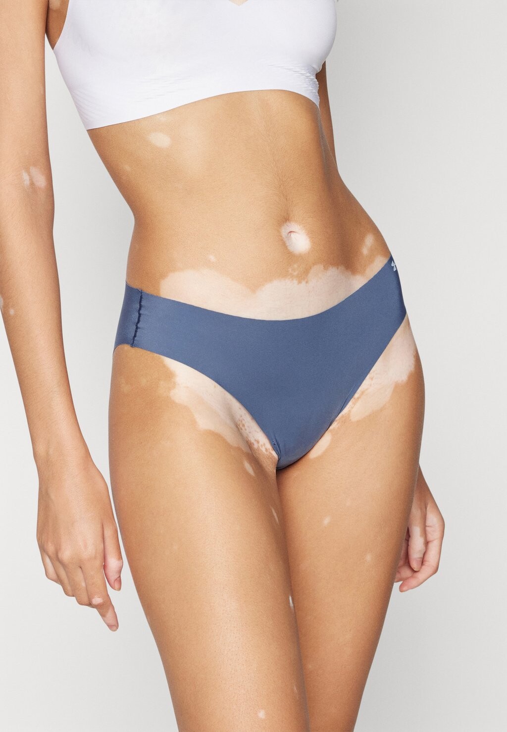 

Трусы UNDERWEA PURE STRETCH NO SHOW PRINT 3 PACK Under Armour, темно-синий