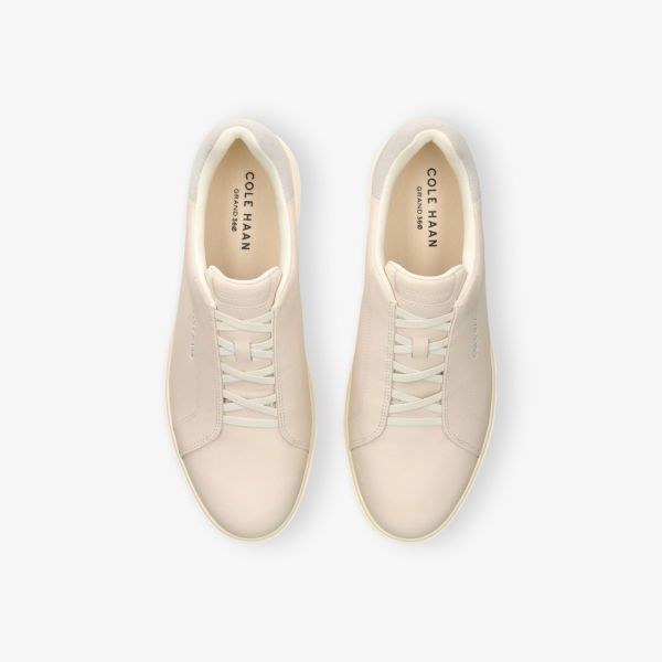 Слипоны Cole Haan из замши на низкой подошве, белый — фото 2