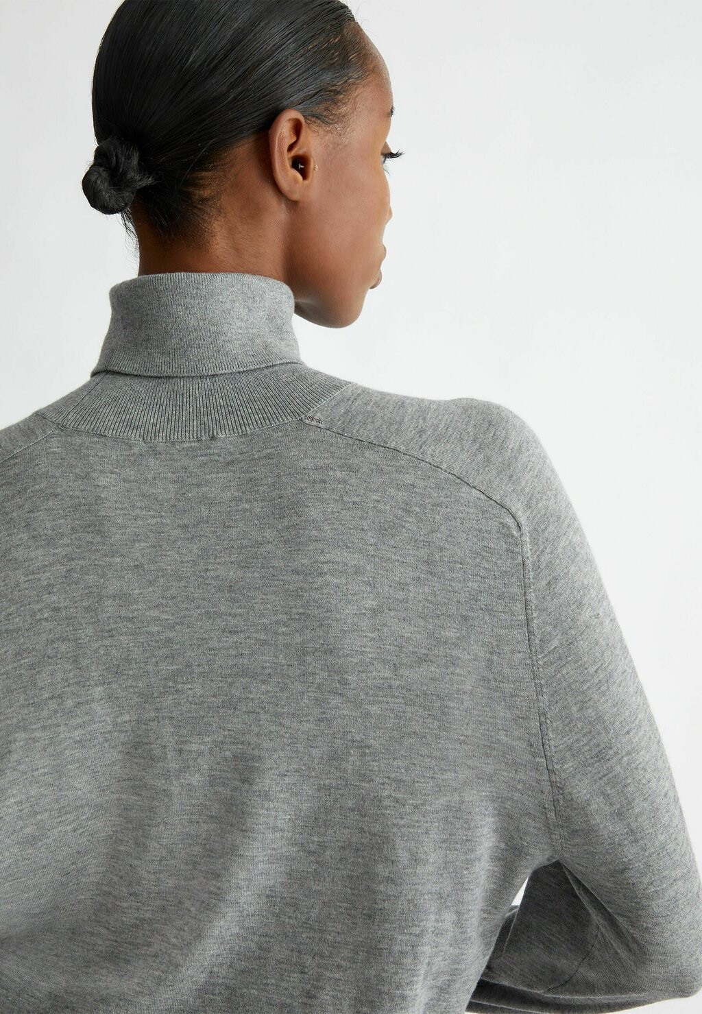 

Джемпер POLO-NECK LIU JO, серый