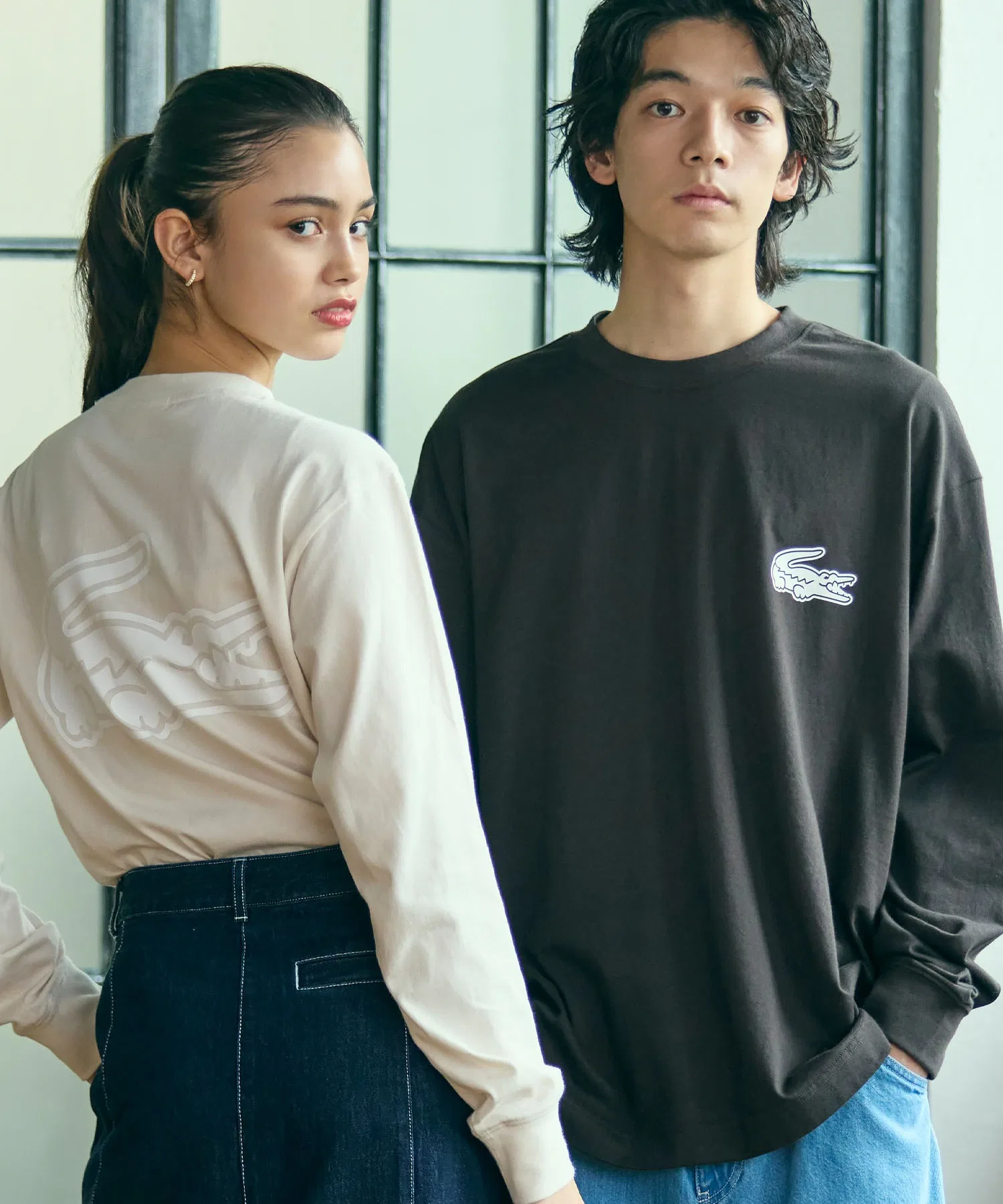 Футболка LACOSTE Oversize с принтом, фиолетовая — фото 4