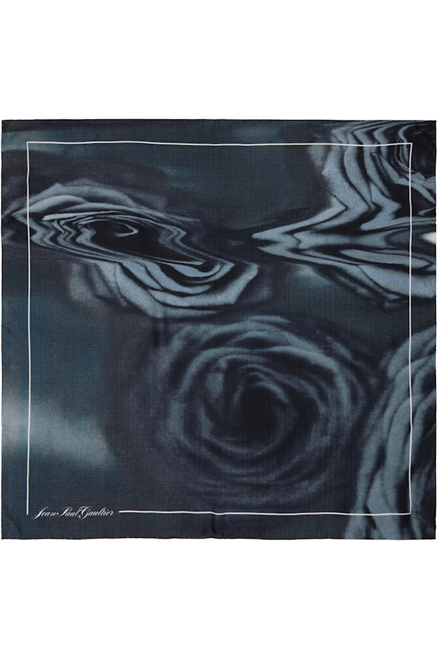 

Jean Paul Gaultier Серый шелковый шарф с принтом в виде размытых роз