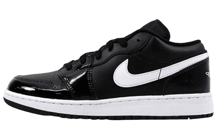 

Кроссовки JORDAN 1 Low Black Patent White GS