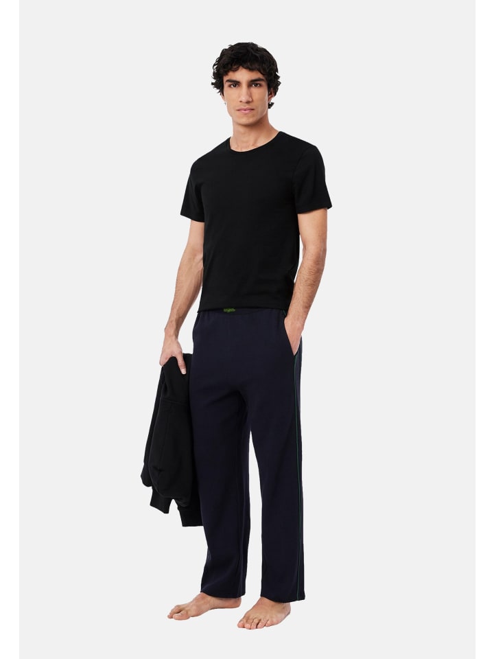 

черная футболка Lacoste