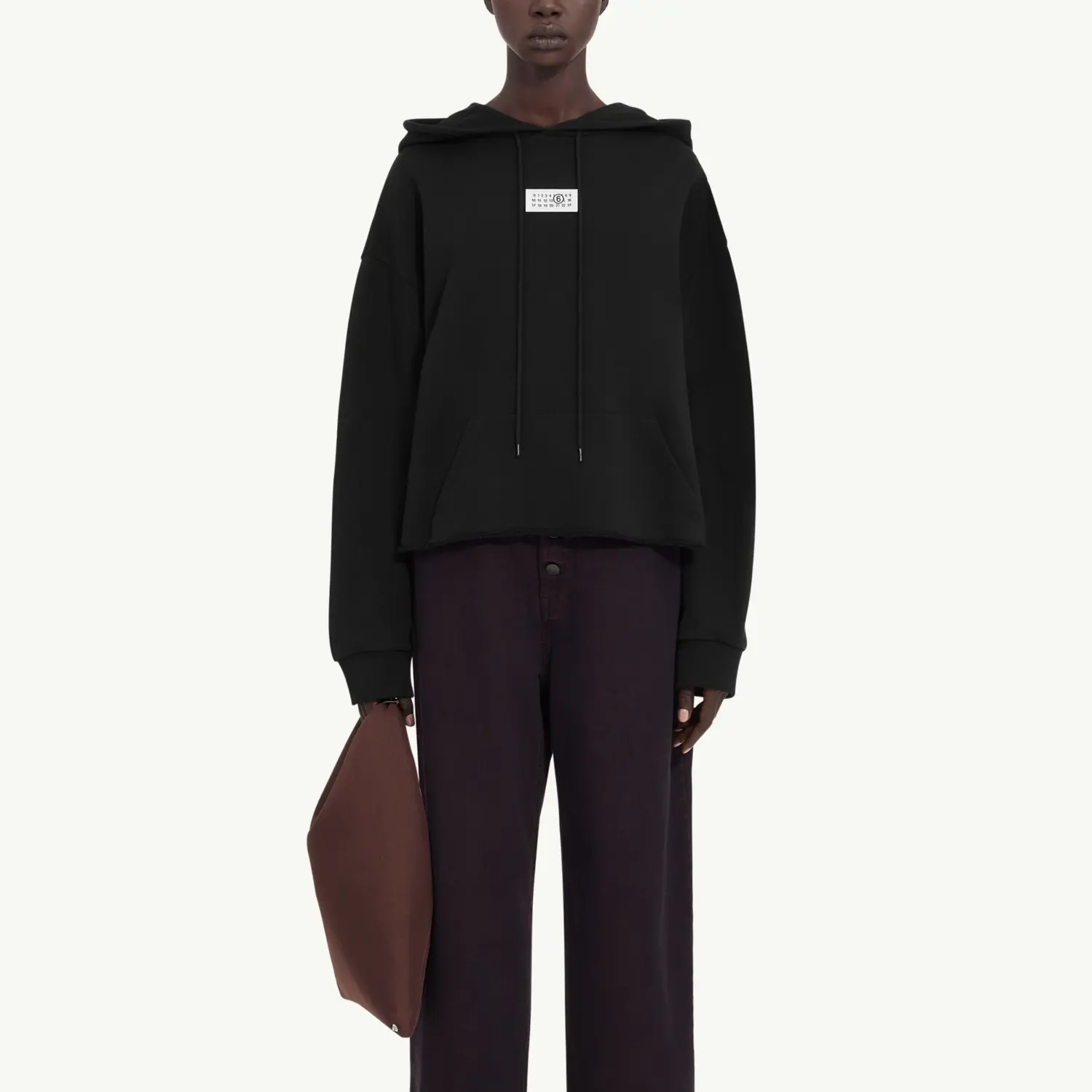 Толстовка с капюшоном на шнурке и нашивкой с логотипом MM6 Maison Margiela, черный — фото 2