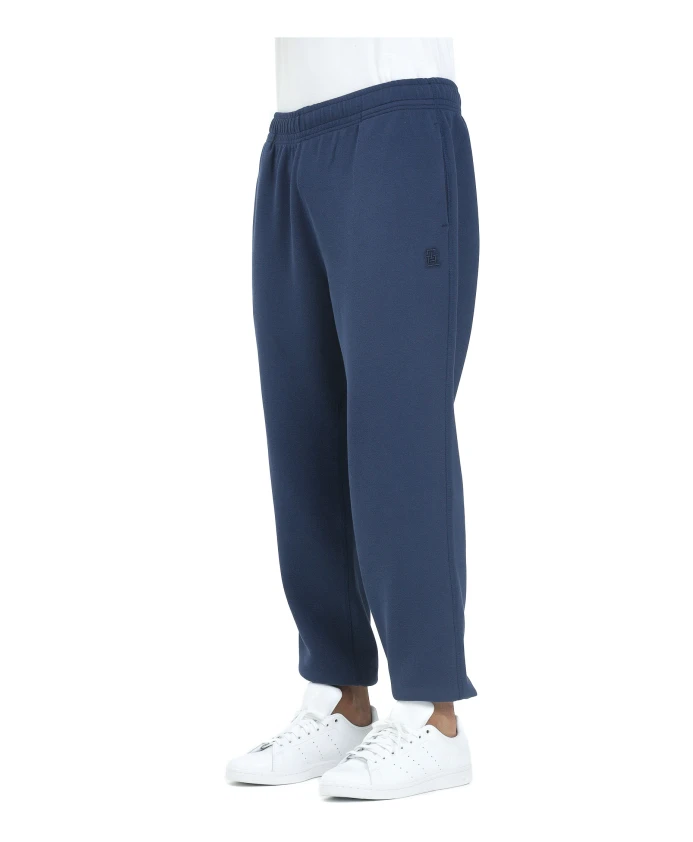 

Синие спортивные брюки, минималистичный образ Tommy Hilfiger, синий