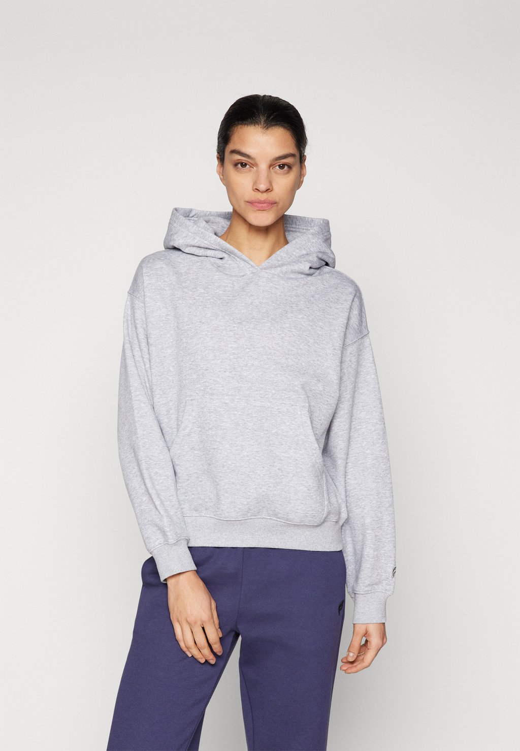 

Толстовка с капюшоном COZY HOODIE Fabletics, серый
