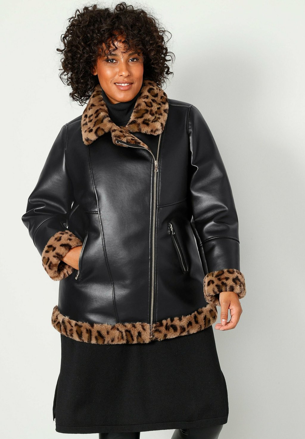 

Зимнее пальто Angel of Style, черный