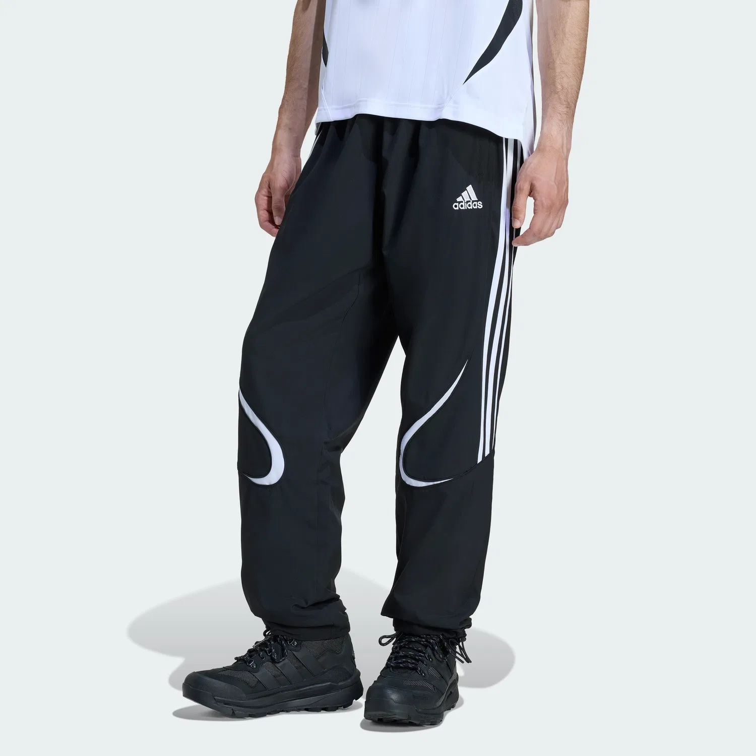 Мужские спортивные брюки Adidas Teamgeist Adicolor, чёрные с белым