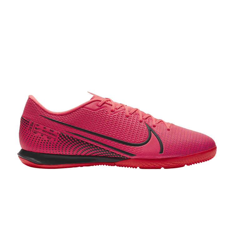 

Кроссовки Vapor 13 Academy IC 'Future Lab Pack', красный