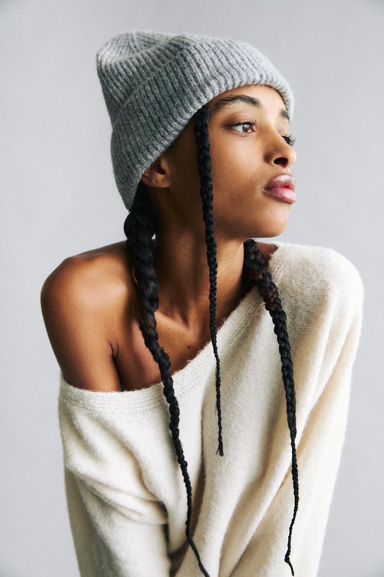 

Шапочка в рубчик Pull And Bear, серый