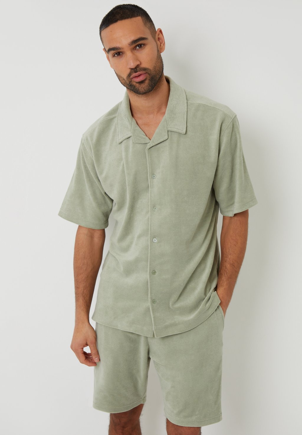 

Рубашка CROFTON Threadbare, зеленый