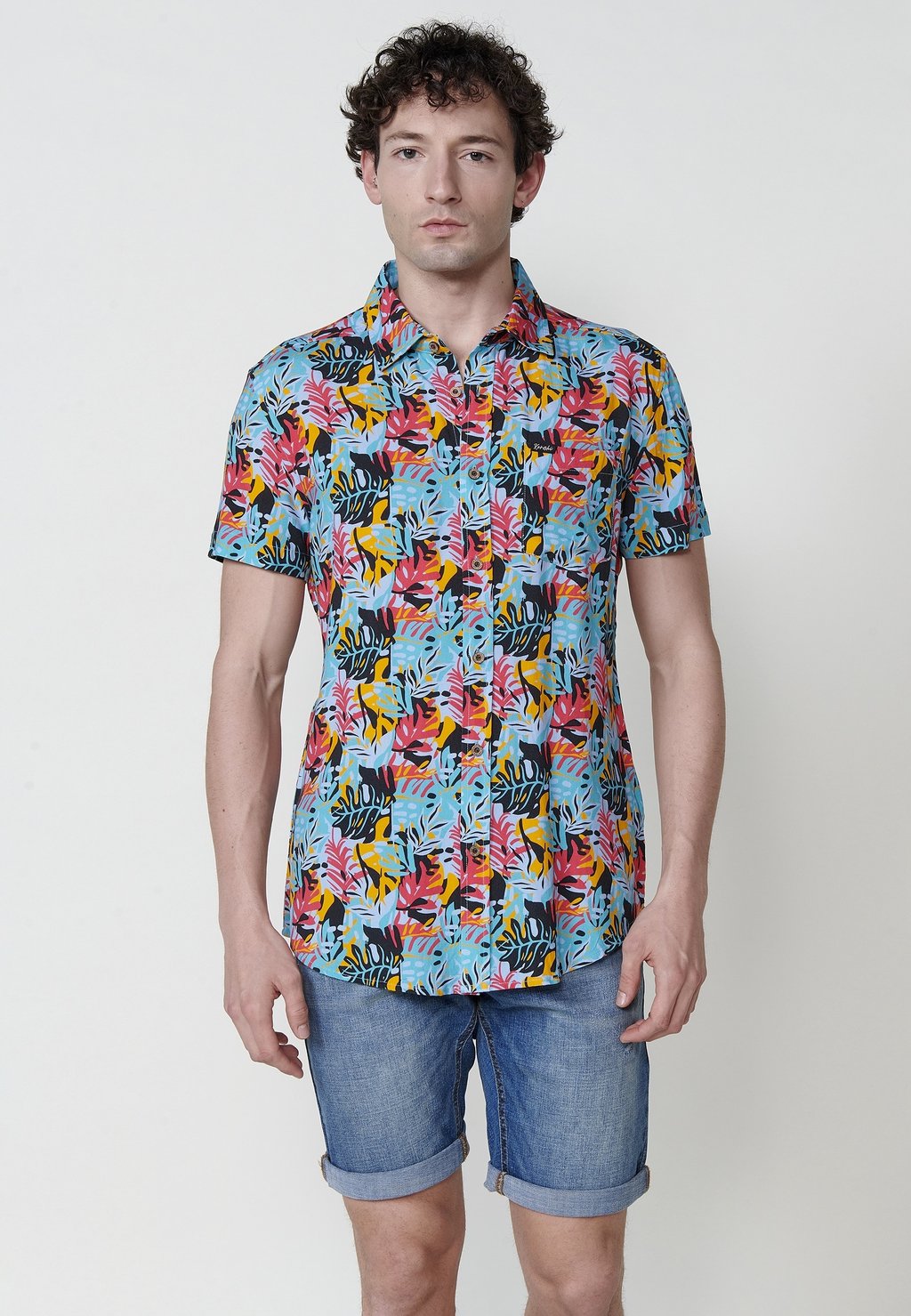 

Рубашка DE MANGA CORTA CON ESTAMPADO TROPICAL Koroshi, мультиколор