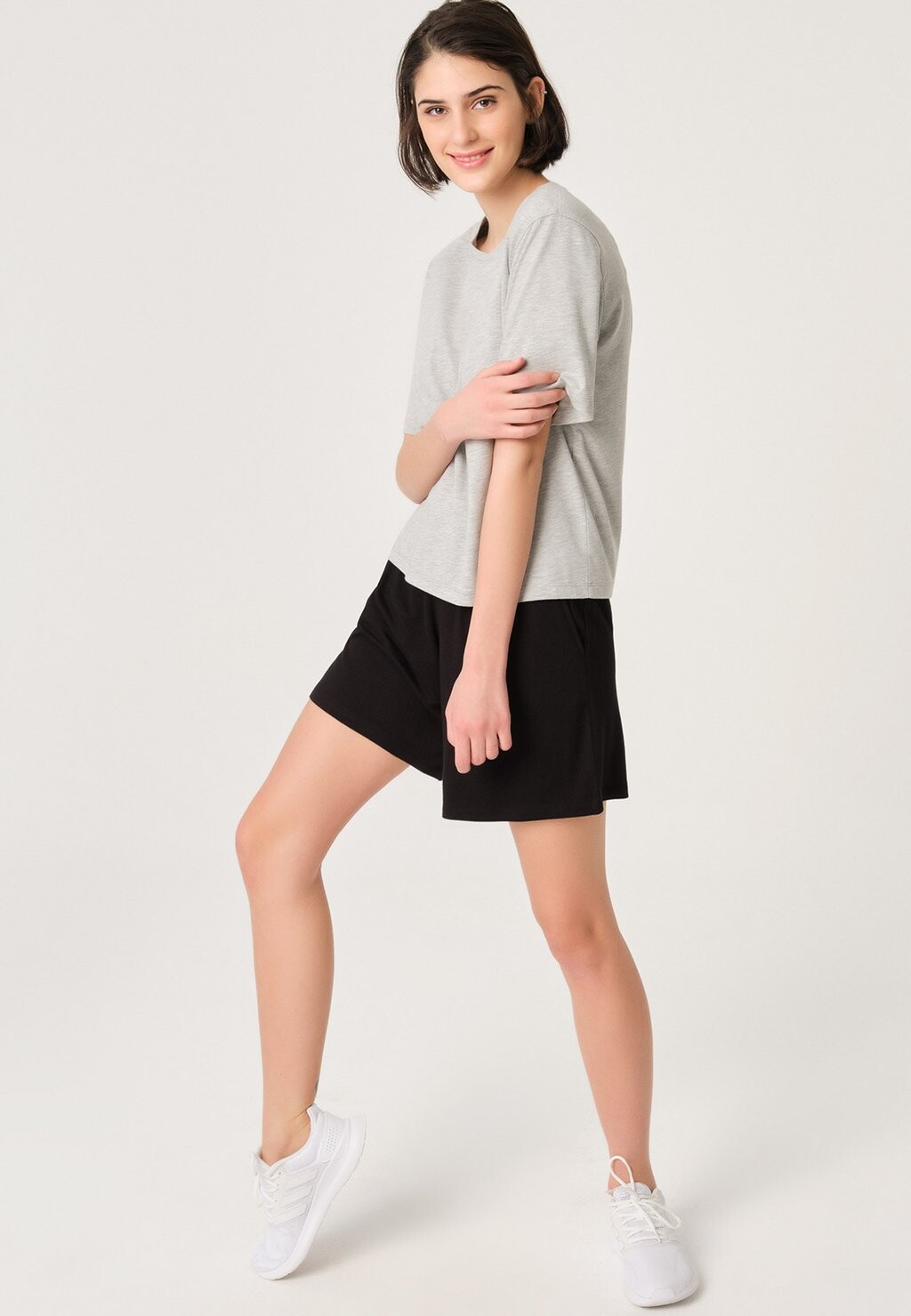

Базовая футболка DAGI, цвет Mottled Grey
