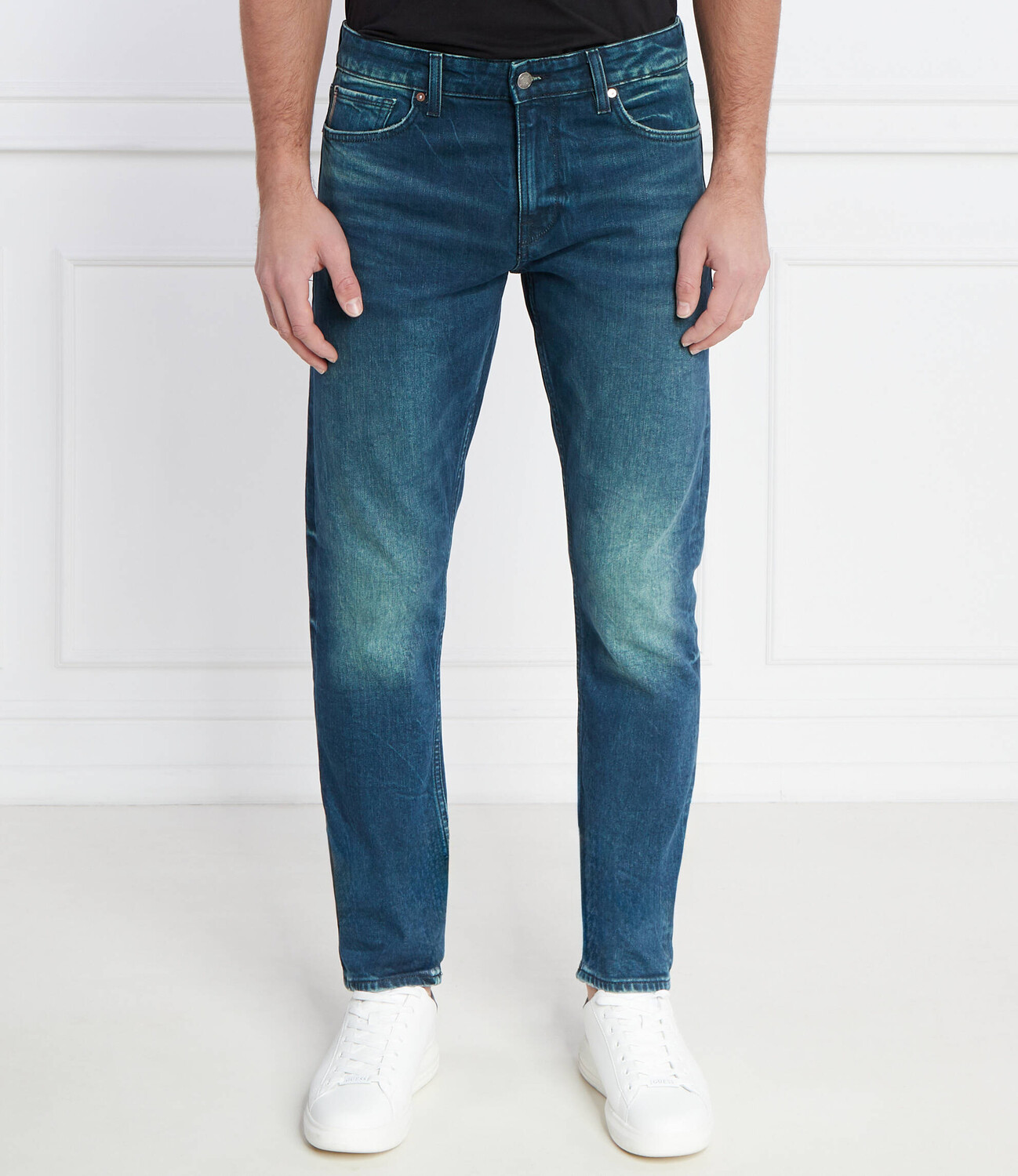 

Джинсы GUESS tapered Slim Fit, синий