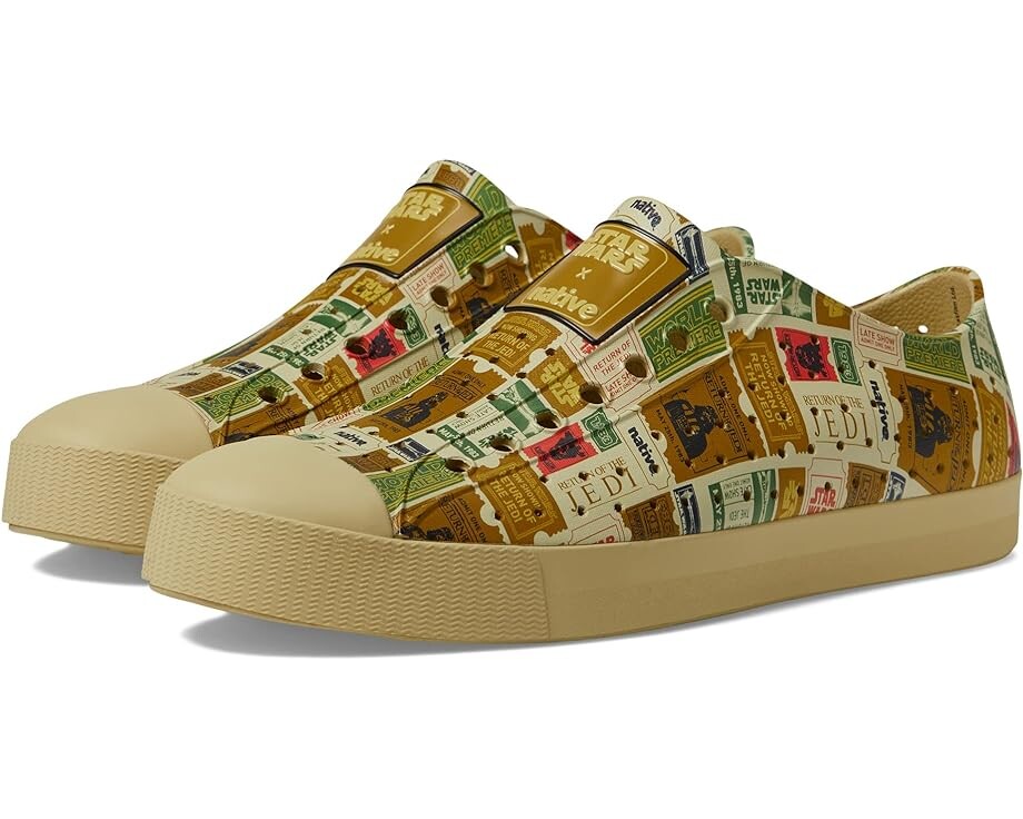 

Кроссовки Native Shoes Jefferson Star Wars Print, цвет Dry Beige/Dry Beige/Return of the Jedi All Over Print