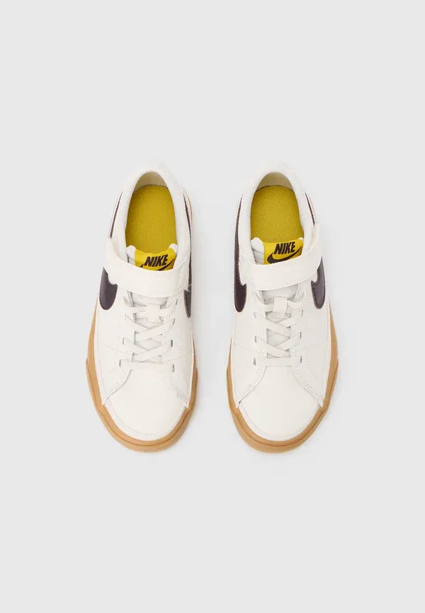 Кроссовки Nike Sportswear Court Legacy Trainers, фантом/пепельно-бордовый/шафрановый кварц/жевательная резинка/светло-коричневый — фото 4