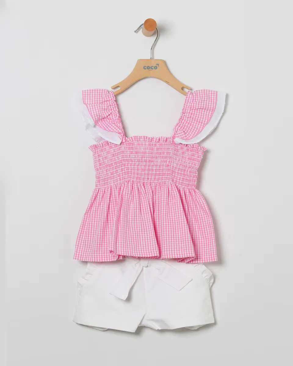 

Комплект для девочки из блузки в клеточку и однотонных шорт-бермуд Coco Acqua, фуксия