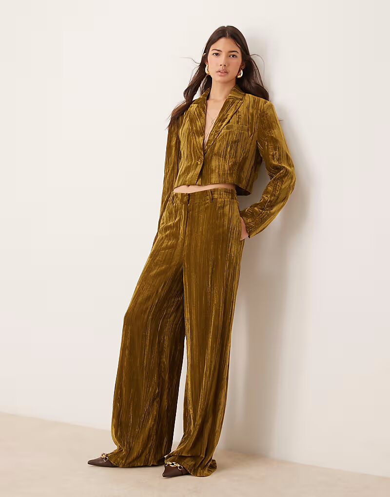 

Широкие брюки из бархата оливкового цвета River Island