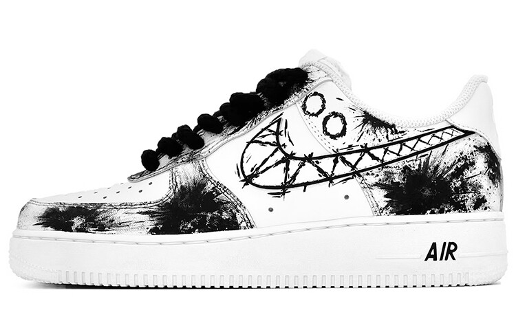 

Кроссовки Nike Air Force 1 Skateboard Shoes Women's Low-Top Black White