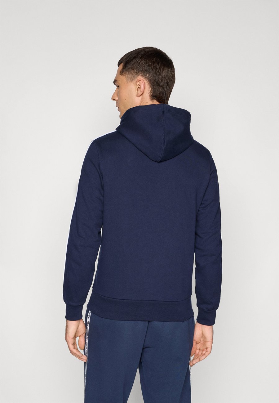 Худи Lacoste Sport HOODIE TAPE, Navy Blue/Dark Blue — фото 3