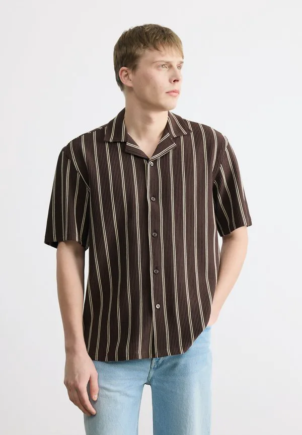 Футболка лагеря ларса Boss, Dark Brown