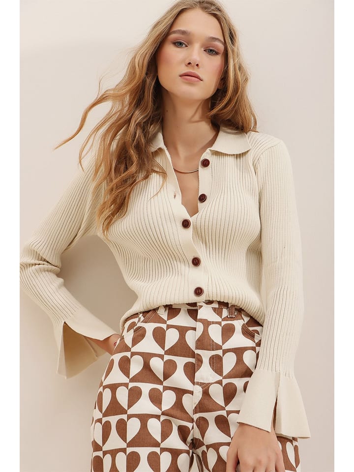 

Happiness Istanbul Бежевая блузка