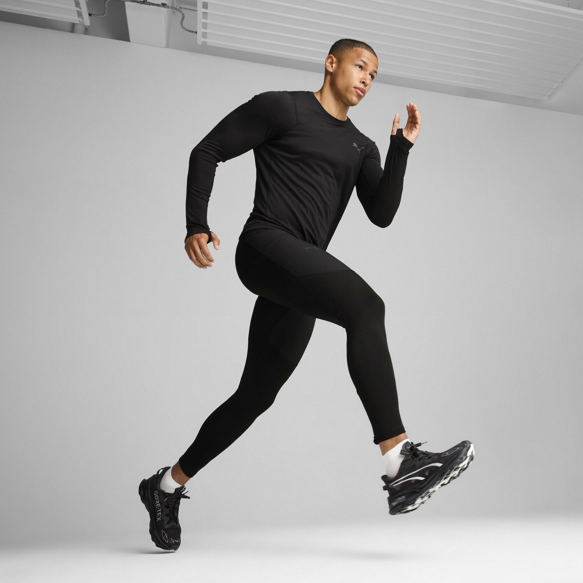 Мужские беговые кроссовки FAST TRAC Nitro 3 Gore-Tex PUMA, PUMA Black — фото 2